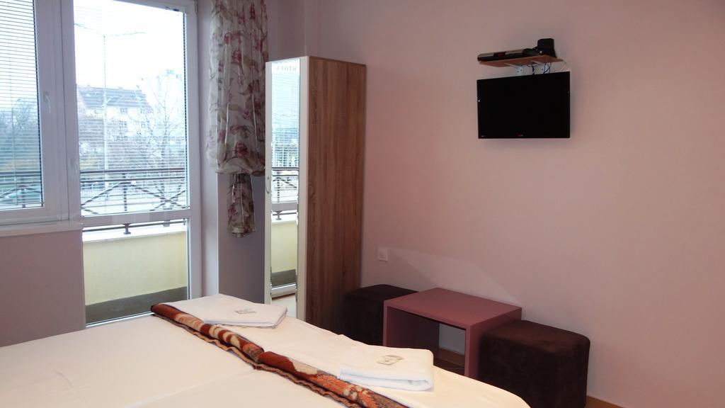 Guest Rooms Kom Sofía Habitación foto